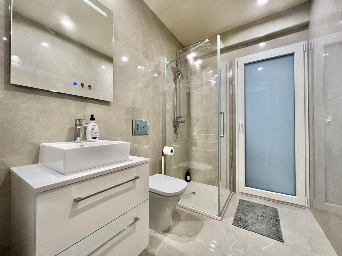 Cozy San Cristobal Apartment In Heart Of Аликанте Екстериор снимка