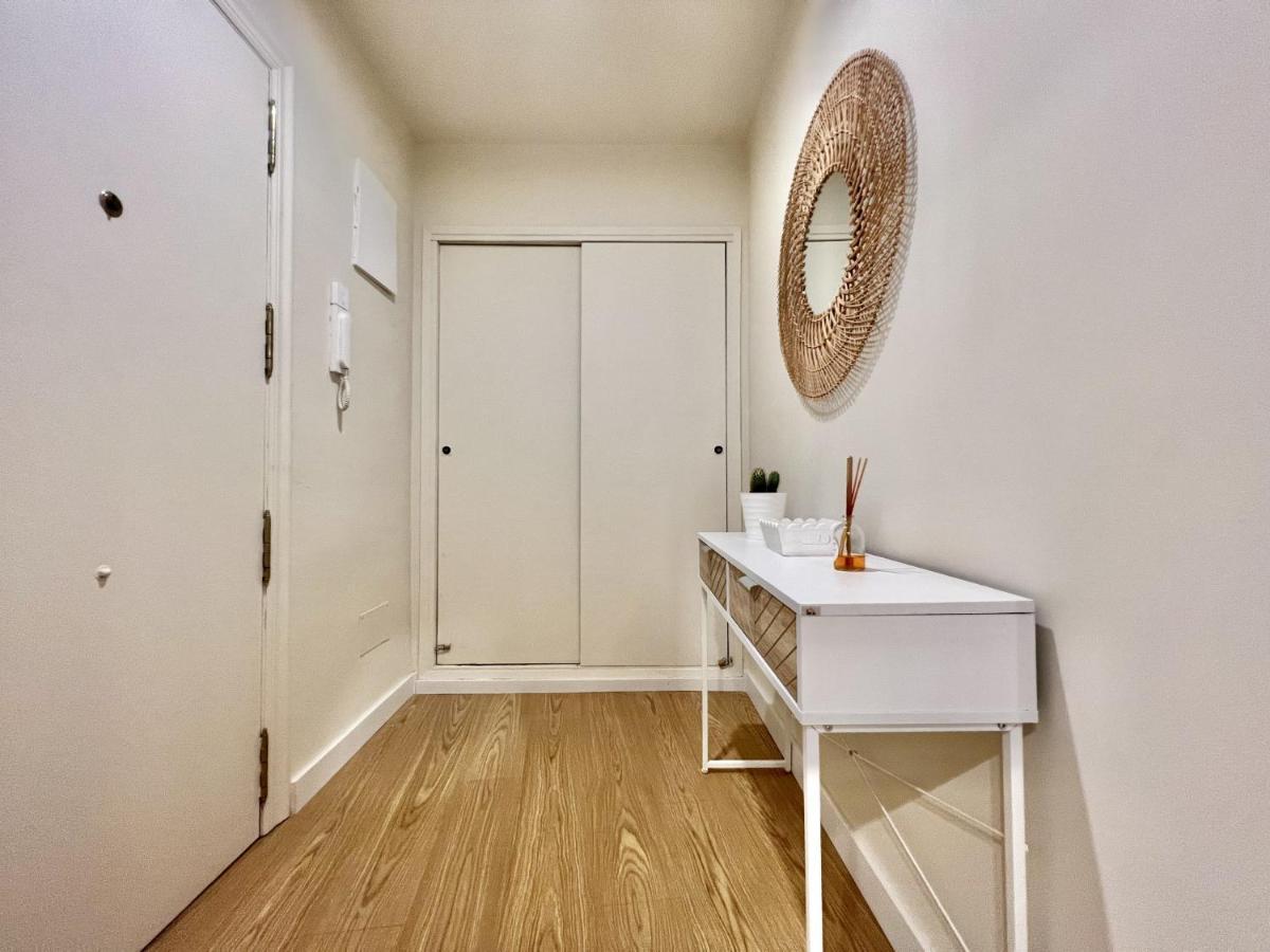 Cozy San Cristobal Apartment In Heart Of Аликанте Екстериор снимка